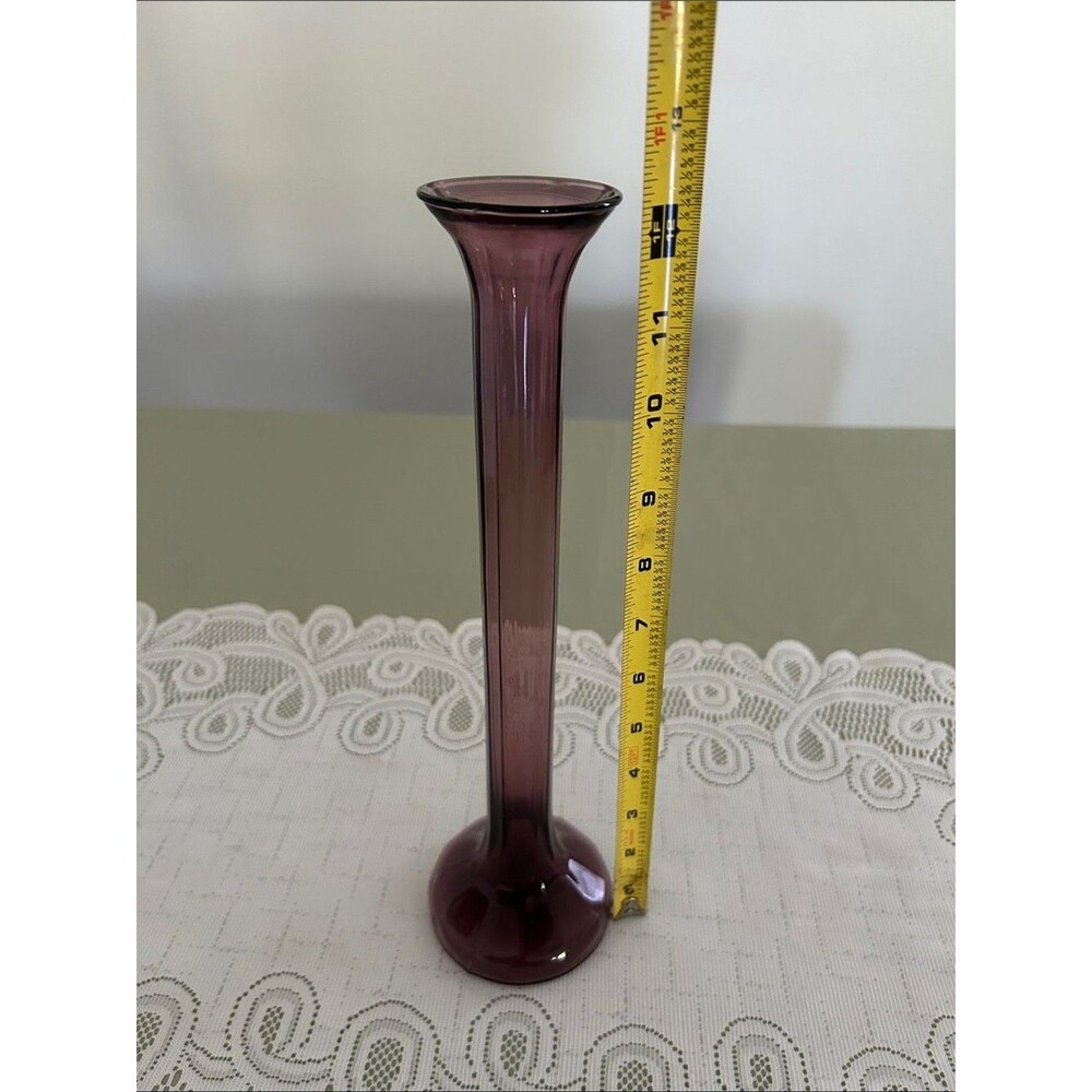 Vtg Amethyst Ribbed Art Glass Bud Vase 12 in high,  round base. - Picture 5 of 5